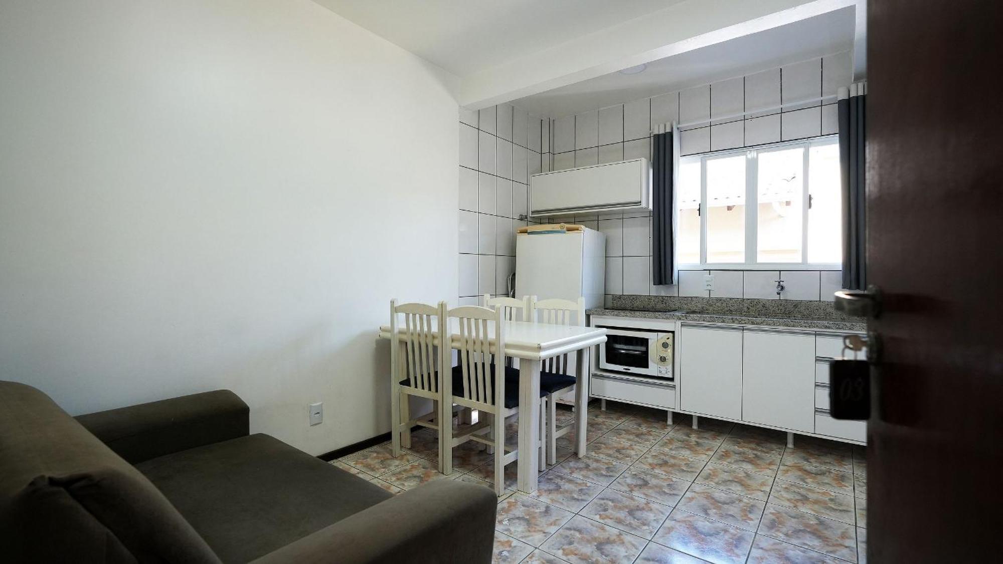 Residencial Adolfo - Mestre Naro Bombinhas Exterior foto